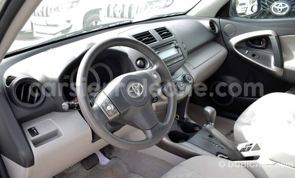 Buy Import Toyota 4Runner White Car in Import - Dubai in Kailahun Buy Import Toyota 4Runner White Car in Import - Dubai in Kailahun