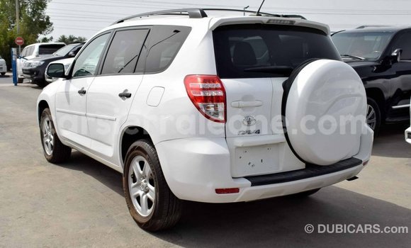 Buy Import Toyota 4Runner White Car in Import - Dubai in Kailahun Buy Import Toyota 4Runner White Car in Import - Dubai in Kailahun