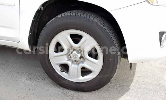 Buy Import Toyota 4Runner White Car in Import - Dubai in Kailahun Buy Import Toyota 4Runner White Car in Import - Dubai in Kailahun