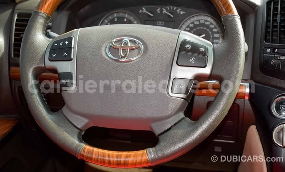 Acheter Import Voiture Toyota Land Cruiser Noir à Import - Dubai, Kailahun Acheter Import Voiture Toyota Land Cruiser Noir à Import - Dubai, Kailahun