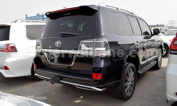 Acheter Import Voiture Toyota Land Cruiser Noir à Import - Dubai, Kailahun Acheter Import Voiture Toyota Land Cruiser Noir à Import - Dubai, Kailahun