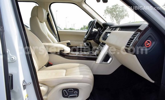 Buy Import Land Rover Range Rover White Car in Import - Dubai in Kailahun Buy Import Land Rover Range Rover White Car in Import - Dubai in Kailahun