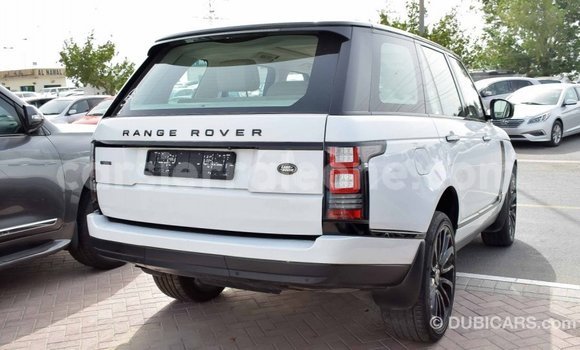 Buy Import Land Rover Range Rover White Car in Import - Dubai in Kailahun Buy Import Land Rover Range Rover White Car in Import - Dubai in Kailahun