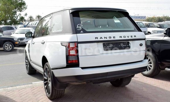 Buy Import Land Rover Range Rover White Car in Import - Dubai in Kailahun Buy Import Land Rover Range Rover White Car in Import - Dubai in Kailahun
