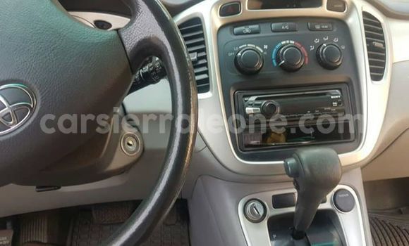 Buy Used Toyota Highlander Silver Car in Freetown in Western Urban Buy Used Toyota Highlander Silver Car in Freetown in Western Urban