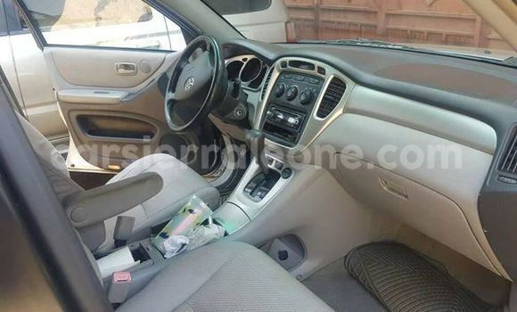 Buy Used Toyota Highlander Silver Car in Freetown in Western Urban Buy Used Toyota Highlander Silver Car in Freetown in Western Urban