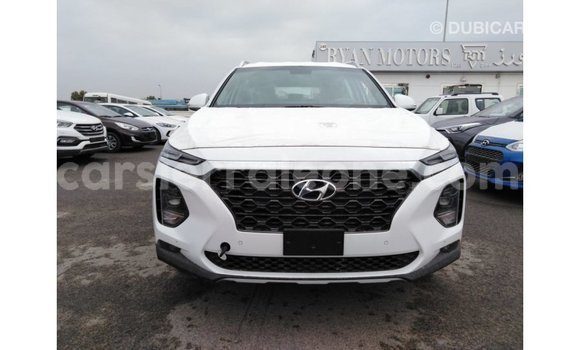 Buy Import Hyundai Santa Fe White Car in Import - Dubai in Kailahun Buy Import Hyundai Santa Fe White Car in Import - Dubai in Kailahun
