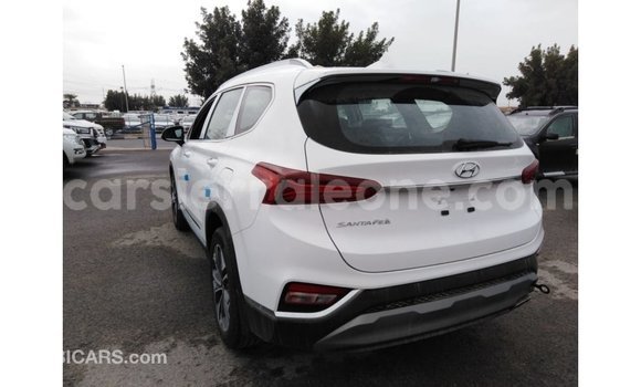 Buy Import Hyundai Santa Fe White Car in Import - Dubai in Kailahun Buy Import Hyundai Santa Fe White Car in Import - Dubai in Kailahun