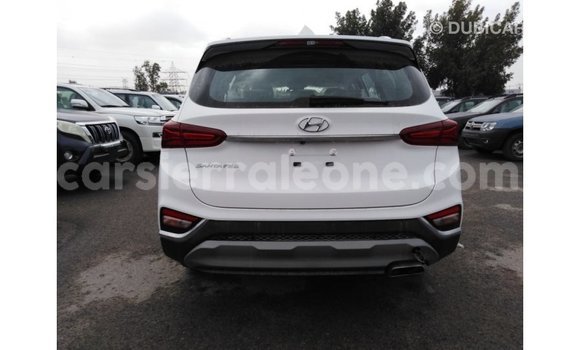 Buy Import Hyundai Santa Fe White Car in Import - Dubai in Kailahun Buy Import Hyundai Santa Fe White Car in Import - Dubai in Kailahun