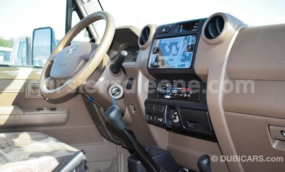 Buy Import Toyota Land Cruiser Beige Car in Import - Dubai in Kailahun Buy Import Toyota Land Cruiser Beige Car in Import - Dubai in Kailahun