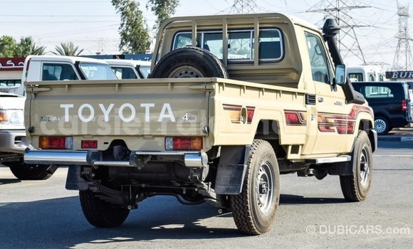 Buy Import Toyota Land Cruiser Beige Car in Import - Dubai in Kailahun Buy Import Toyota Land Cruiser Beige Car in Import - Dubai in Kailahun