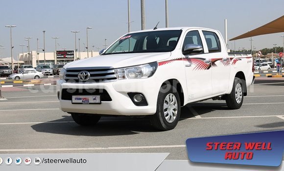 Buy Import Toyota Hilux White Car in Import - Dubai in Kailahun Buy Import Toyota Hilux White Car in Import - Dubai in Kailahun