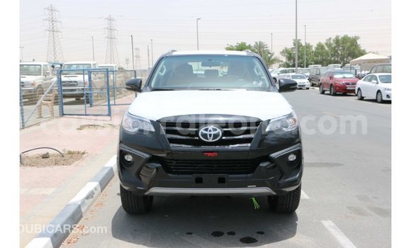 Acheter Import Voiture Toyota Fortuner Noir à Import - Dubai, Kailahun Acheter Import Voiture Toyota Fortuner Noir à Import - Dubai, Kailahun