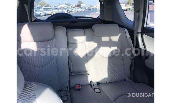 Buy Import Toyota 4Runner White Car in Import - Dubai in Kailahun Buy Import Toyota 4Runner White Car in Import - Dubai in Kailahun