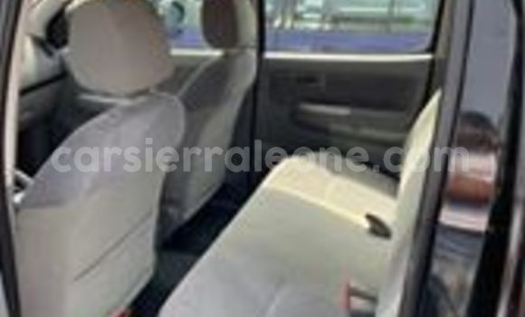 Acheter Occasion Voiture Toyota Hilux Noir à Freetown, Western Urban Acheter Occasion Voiture Toyota Hilux Noir à Freetown, Western Urban