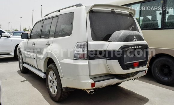 Acheter Import Voiture Mitsubishi Pajero Blanc à Import - Dubai, Kailahun Acheter Import Voiture Mitsubishi Pajero Blanc à Import - Dubai, Kailahun