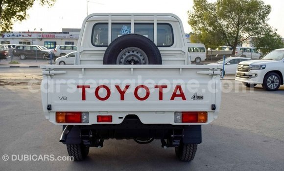 Buy Import Toyota Land Cruiser White Car in Import - Dubai in Kailahun Buy Import Toyota Land Cruiser White Car in Import - Dubai in Kailahun