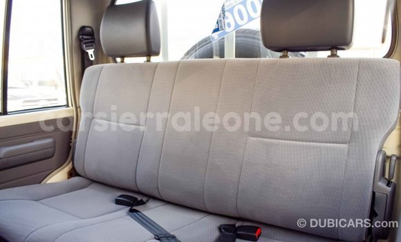 Buy Import Toyota Land Cruiser White Car in Import - Dubai in Kailahun Buy Import Toyota Land Cruiser White Car in Import - Dubai in Kailahun