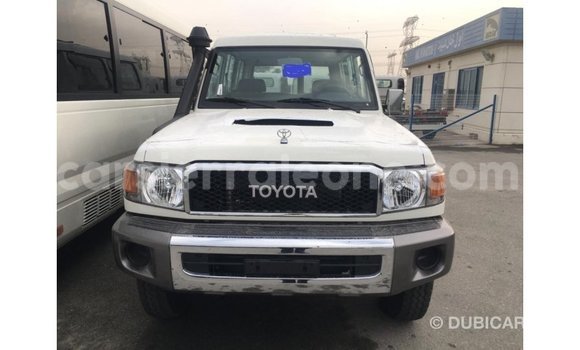 Acheter Import Voiture Toyota Land Cruiser Blanc à Import - Dubai, Kailahun Acheter Import Voiture Toyota Land Cruiser Blanc à Import - Dubai, Kailahun