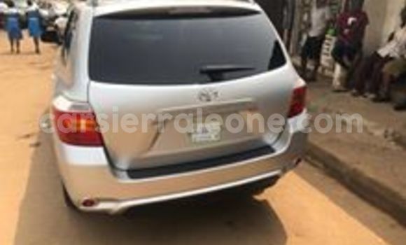 Buy Used Toyota Highlander Silver Car in Freetown in Western Urban Buy Used Toyota Highlander Silver Car in Freetown in Western Urban