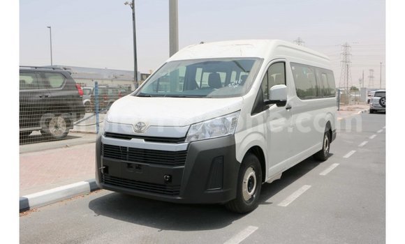Buy Import Toyota Hiace White Car in Import - Dubai in Kailahun Buy Import Toyota Hiace White Car in Import - Dubai in Kailahun