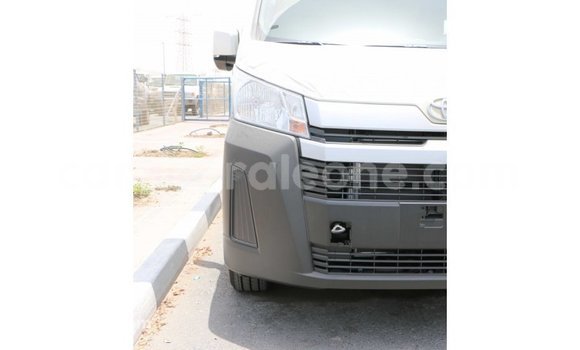 Buy Import Toyota Hiace White Car in Import - Dubai in Kailahun Buy Import Toyota Hiace White Car in Import - Dubai in Kailahun