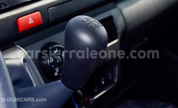 Buy Import Toyota Hiace White Car in Import - Dubai in Kailahun Buy Import Toyota Hiace White Car in Import - Dubai in Kailahun