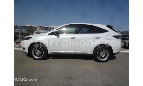 Buy Import Toyota Harrier White Car in Import - Dubai in Kailahun Buy Import Toyota Harrier White Car in Import - Dubai in Kailahun
