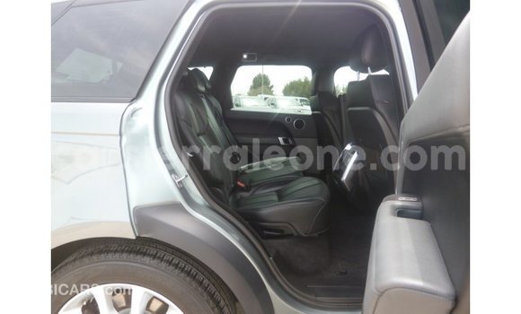 Buy Import Land Rover Range Rover Green Car in Import - Dubai in Kailahun Buy Import Land Rover Range Rover Green Car in Import - Dubai in Kailahun