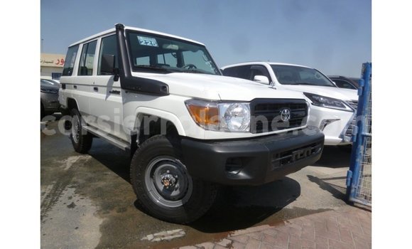 Buy Import Toyota Land Cruiser White Car in Import - Dubai in Kailahun Buy Import Toyota Land Cruiser White Car in Import - Dubai in Kailahun