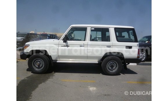 Buy Import Toyota Land Cruiser White Car in Import - Dubai in Kailahun Buy Import Toyota Land Cruiser White Car in Import - Dubai in Kailahun