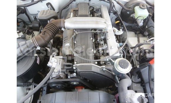 Buy Import Toyota Land Cruiser White Car in Import - Dubai in Kailahun Buy Import Toyota Land Cruiser White Car in Import - Dubai in Kailahun