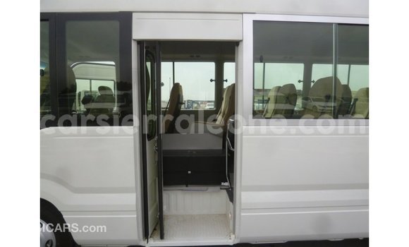 Buy Import Toyota Coaster White Car in Import - Dubai in Kailahun Buy Import Toyota Coaster White Car in Import - Dubai in Kailahun