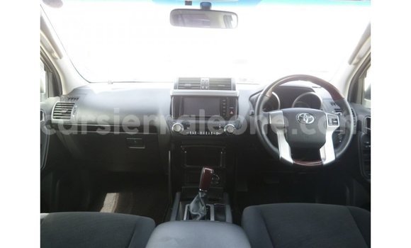 Buy Import Toyota Prado White Car in Import - Dubai in Kailahun Buy Import Toyota Prado White Car in Import - Dubai in Kailahun