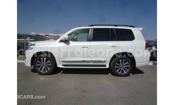 Buy Import Toyota Land Cruiser White Car in Import - Dubai in Kailahun Buy Import Toyota Land Cruiser White Car in Import - Dubai in Kailahun