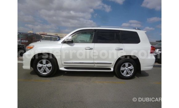 Buy Import Toyota Land Cruiser White Car in Import - Dubai in Kailahun Buy Import Toyota Land Cruiser White Car in Import - Dubai in Kailahun