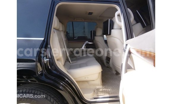 Buy Import Toyota Land Cruiser Black Car in Import - Dubai in Kailahun Buy Import Toyota Land Cruiser Black Car in Import - Dubai in Kailahun