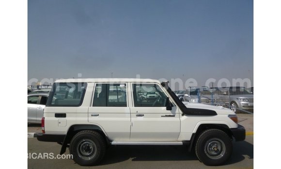 Buy Import Toyota Land Cruiser White Car in Import - Dubai in Kailahun Buy Import Toyota Land Cruiser White Car in Import - Dubai in Kailahun