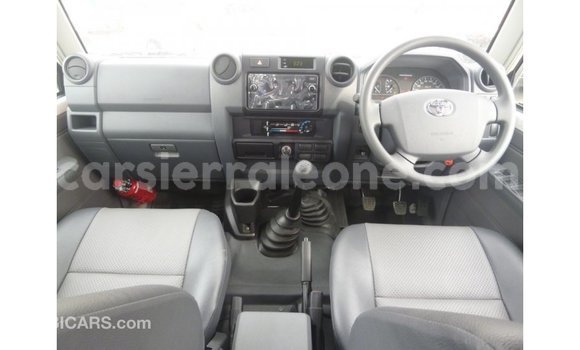 Buy Import Toyota Land Cruiser White Car in Import - Dubai in Kailahun Buy Import Toyota Land Cruiser White Car in Import - Dubai in Kailahun
