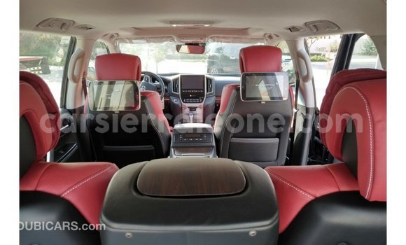 Buy Import Toyota Land Cruiser Black Car in Import - Dubai in Kailahun Buy Import Toyota Land Cruiser Black Car in Import - Dubai in Kailahun