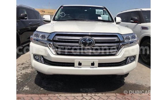 Buy Import Toyota Land Cruiser White Car in Import - Dubai in Kailahun Buy Import Toyota Land Cruiser White Car in Import - Dubai in Kailahun