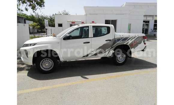 Buy Import Mitsubishi L200 White Car in Import - Dubai in Kailahun Buy Import Mitsubishi L200 White Car in Import - Dubai in Kailahun