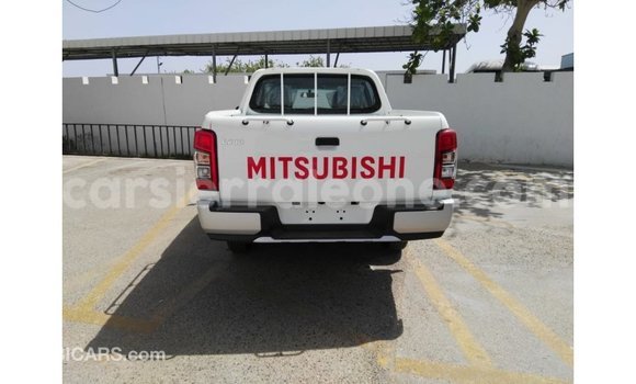 Buy Import Mitsubishi L200 White Car in Import - Dubai in Kailahun Buy Import Mitsubishi L200 White Car in Import - Dubai in Kailahun