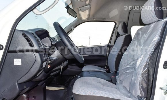 Buy Import Toyota Hiace White Car in Import - Dubai in Kailahun Buy Import Toyota Hiace White Car in Import - Dubai in Kailahun