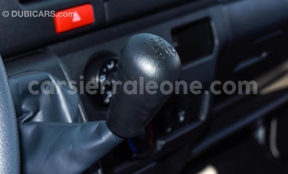 Buy Import Toyota Hiace White Car in Import - Dubai in Kailahun Buy Import Toyota Hiace White Car in Import - Dubai in Kailahun