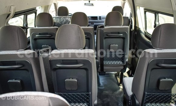 Buy Import Toyota Hiace White Car in Import - Dubai in Kailahun Buy Import Toyota Hiace White Car in Import - Dubai in Kailahun