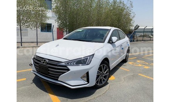 Buy Import Hyundai Elantra White Car in Import - Dubai in Kailahun Buy Import Hyundai Elantra White Car in Import - Dubai in Kailahun