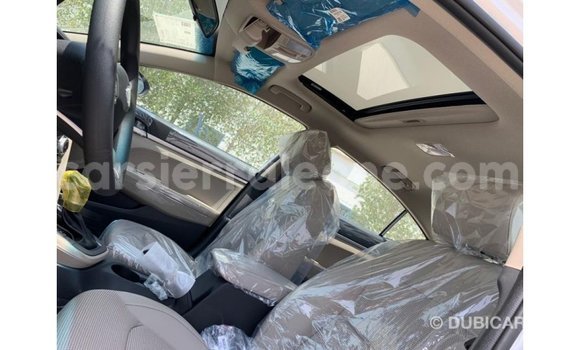 Buy Import Hyundai Elantra White Car in Import - Dubai in Kailahun Buy Import Hyundai Elantra White Car in Import - Dubai in Kailahun