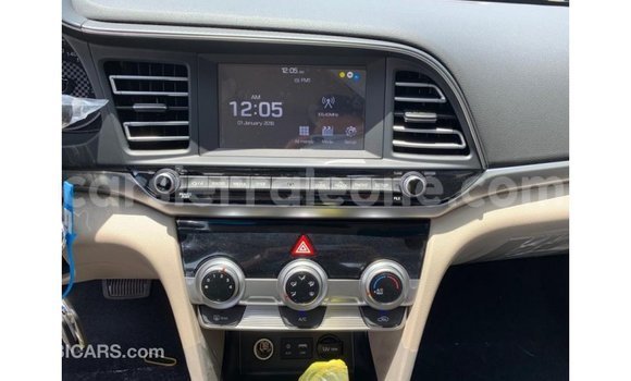 Buy Import Hyundai Elantra White Car in Import - Dubai in Kailahun Buy Import Hyundai Elantra White Car in Import - Dubai in Kailahun