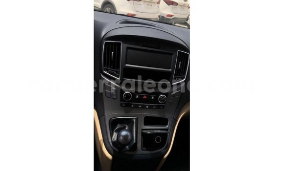 Buy Import Hyundai Accent White Car in Import - Dubai in Kailahun Buy Import Hyundai Accent White Car in Import - Dubai in Kailahun